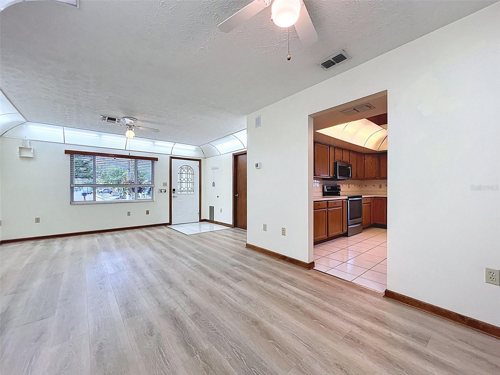 Listing photo id 12 for 2317 Chatlin Road