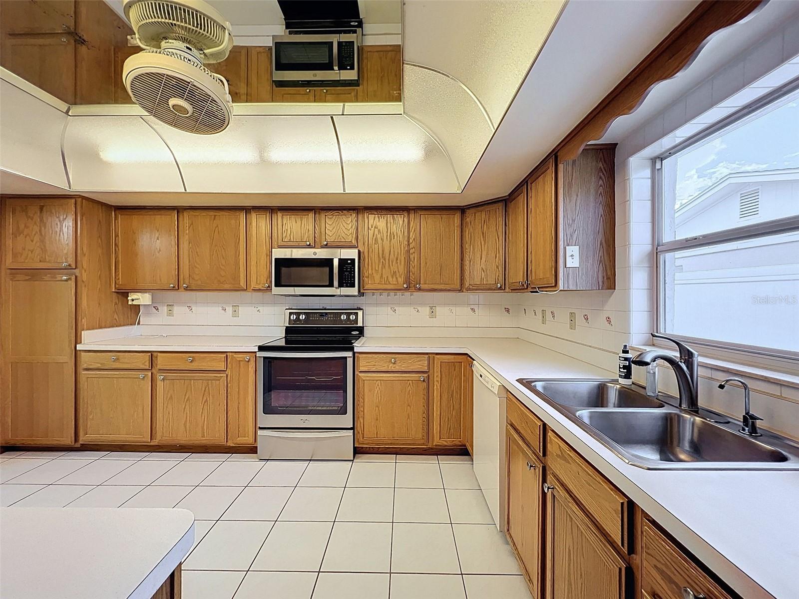 Listing photo id 17 for 2317 Chatlin Road