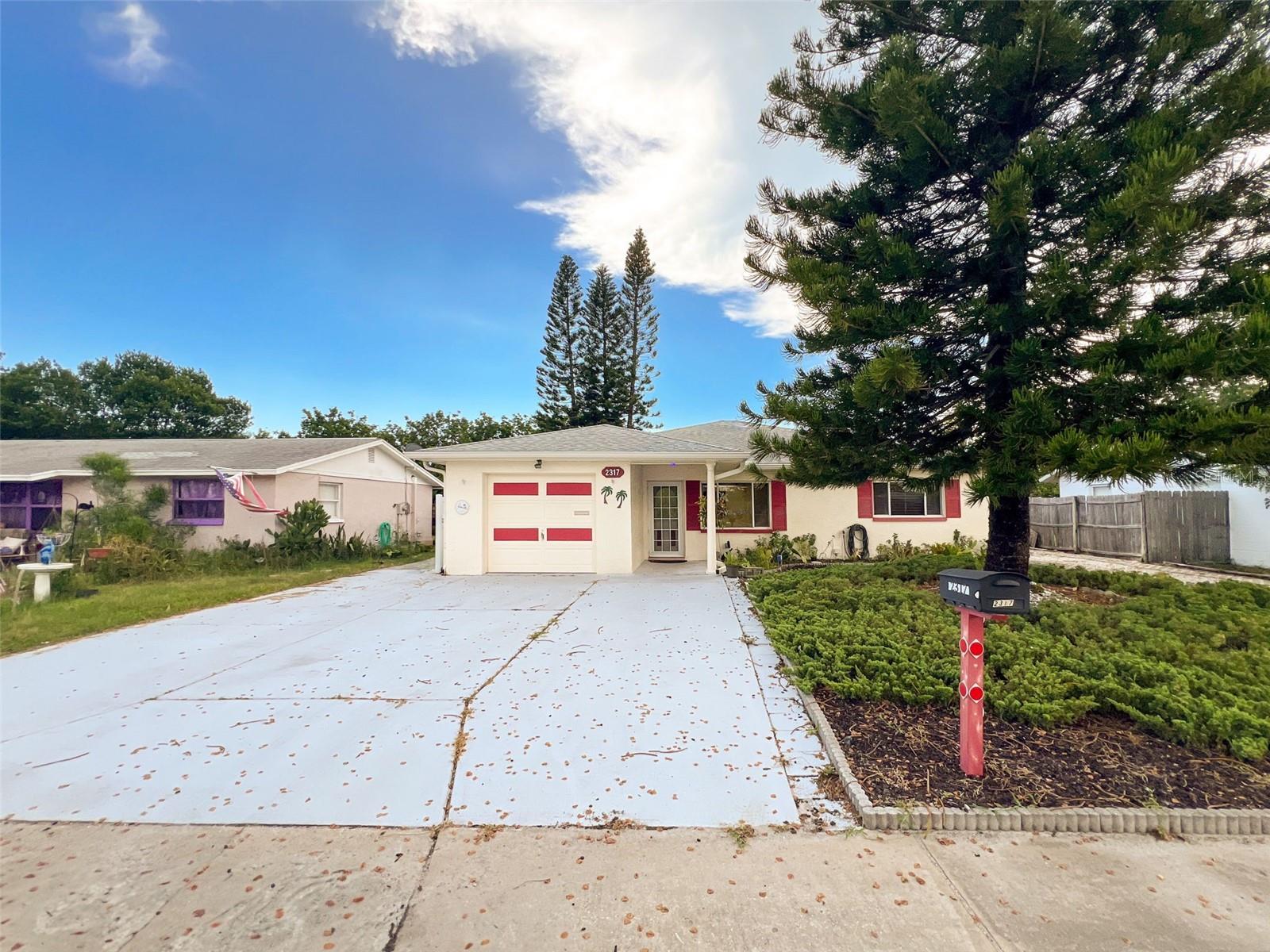 Listing photo id 0 for 2317 Chatlin Road
