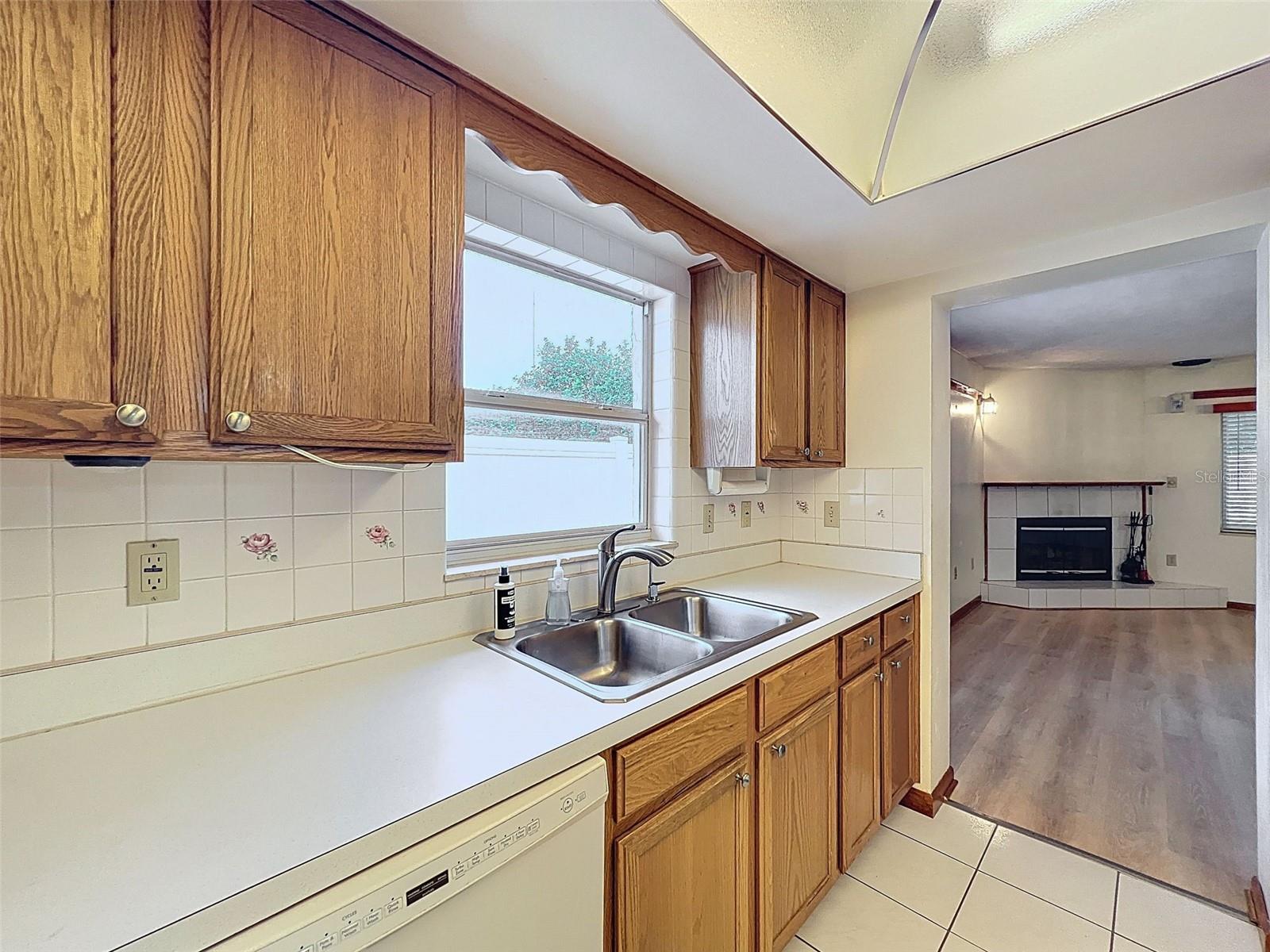 Listing photo id 19 for 2317 Chatlin Road