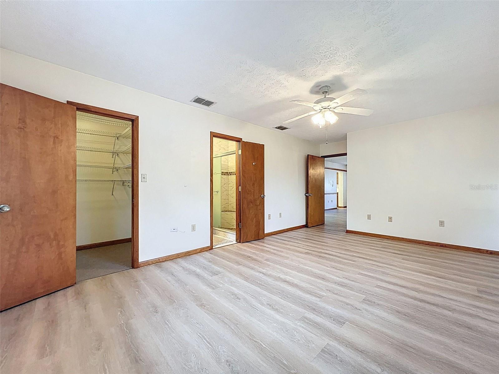 Listing photo id 38 for 2317 Chatlin Road