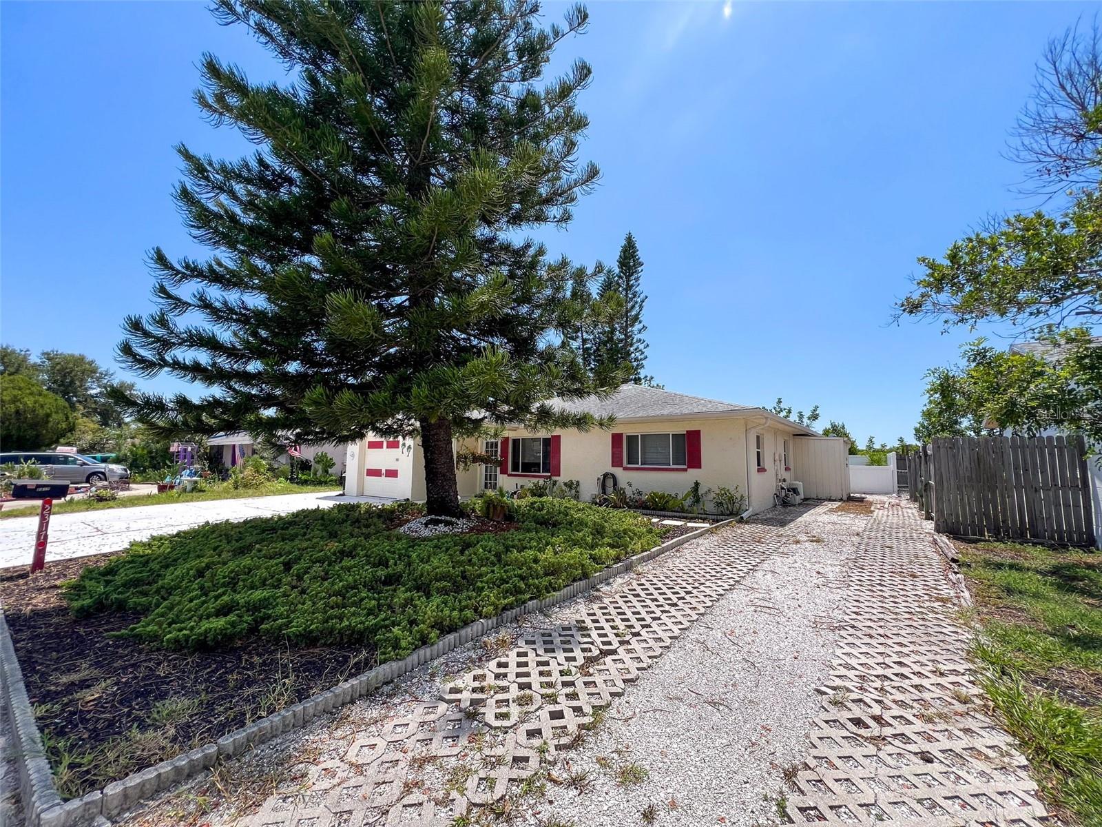 Listing photo id 3 for 2317 Chatlin Road