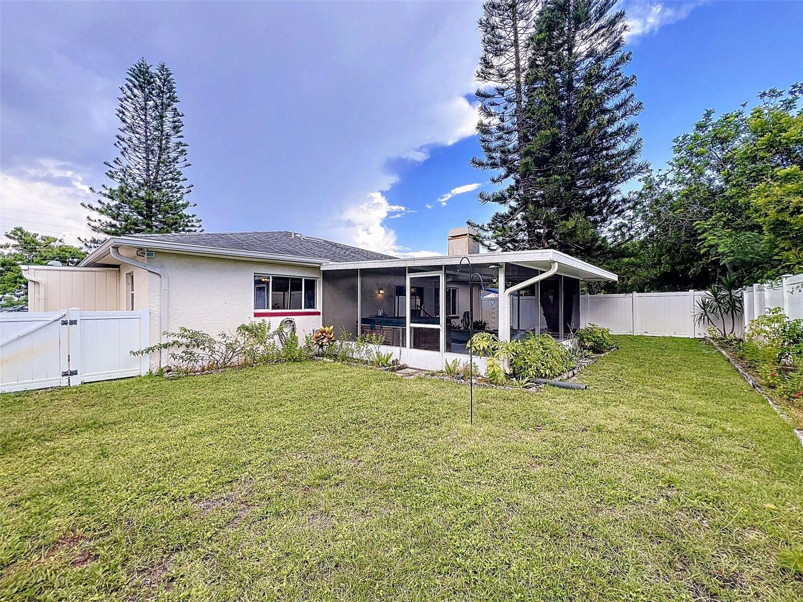 Listing photo id 48 for 2317 Chatlin Road