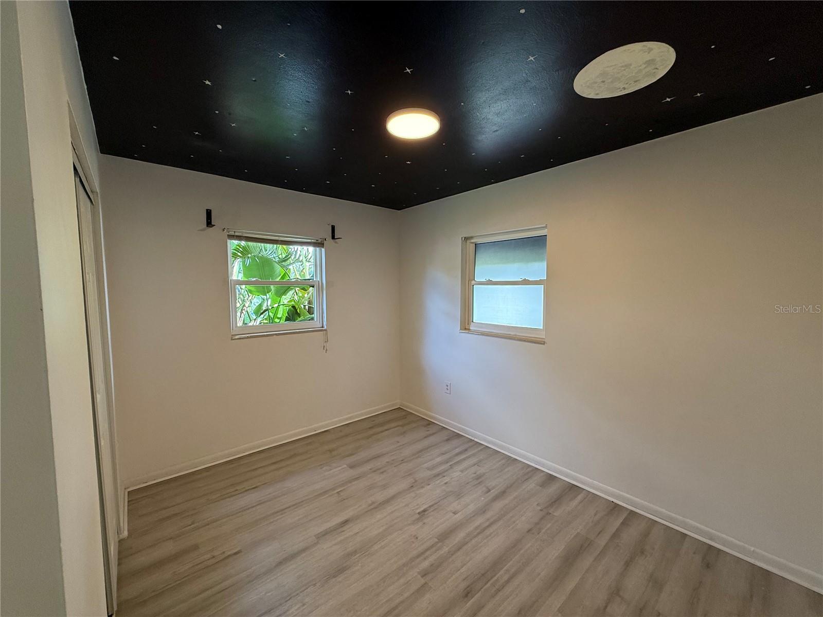 Image 11 of 21 For 5995 59th Way N