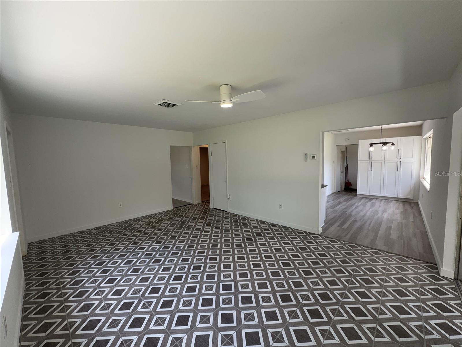 Image 6 of 21 For 5995 59th Way N