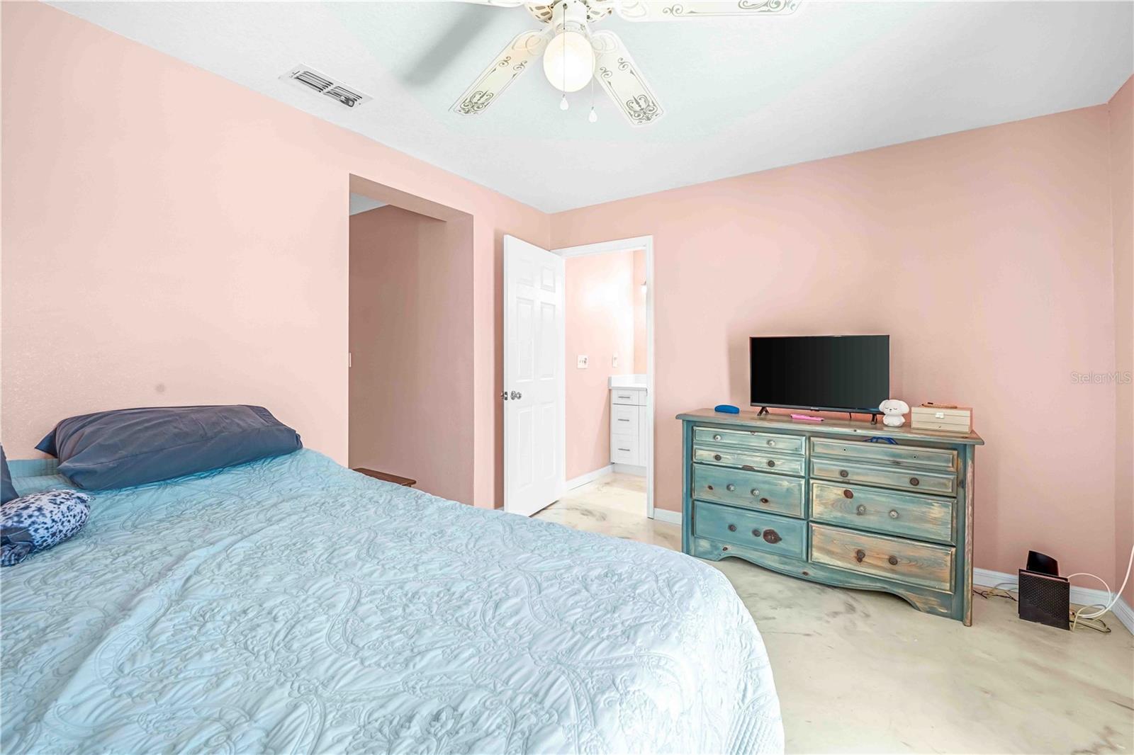 Image 21 of 68 For 3379 Crape Myrtle Drive