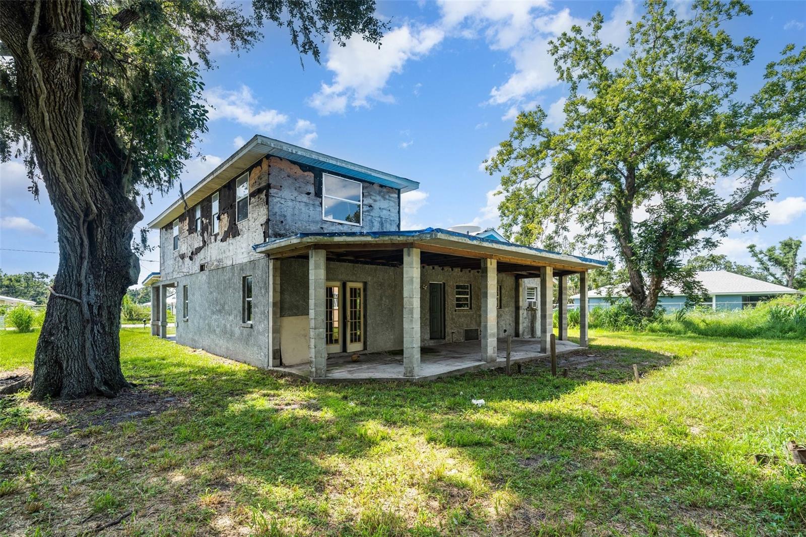 Image 22 of 24 For 2208 1st Avenue E