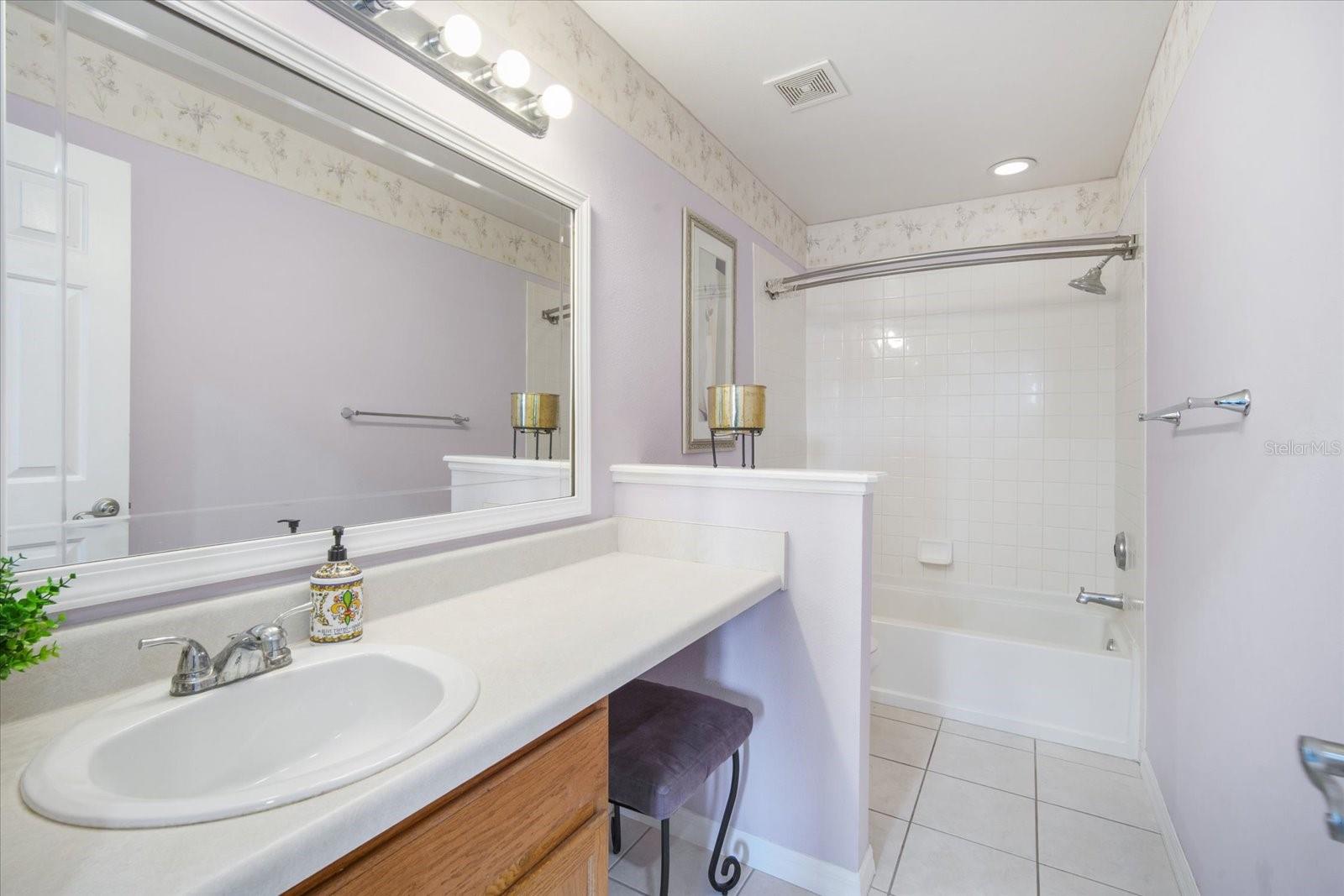 Image 13 of 18 For 8012 Savannah Sunset Lane
