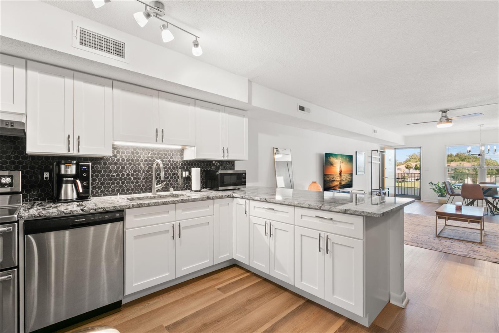 Image 12 of 23 For 6400 46th Avenue N 306