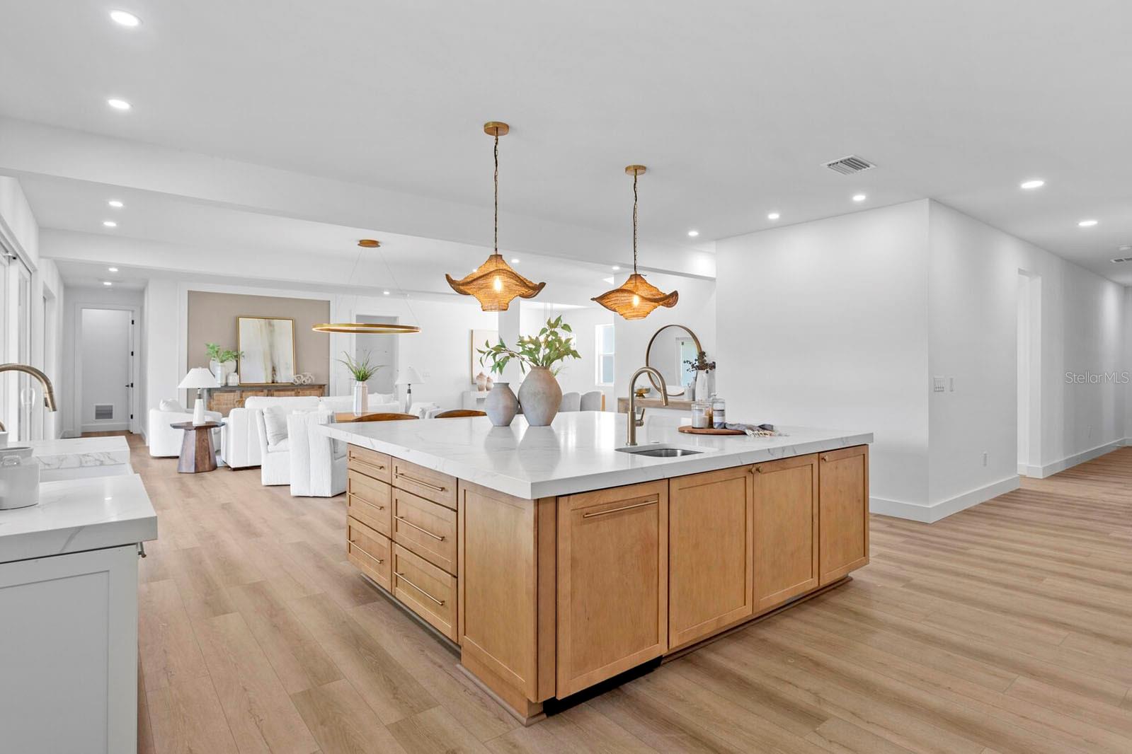 Listing photo id 15 for 2202 Newberger Road
