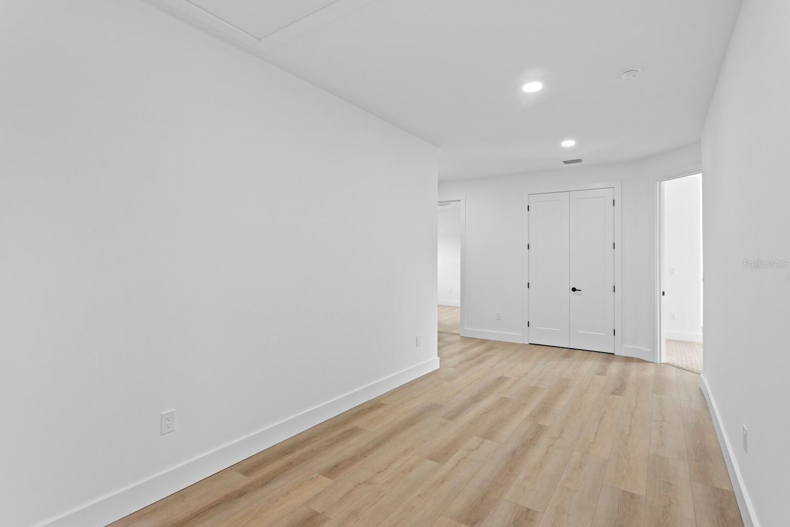 Listing photo id 36 for 2202 Newberger Road