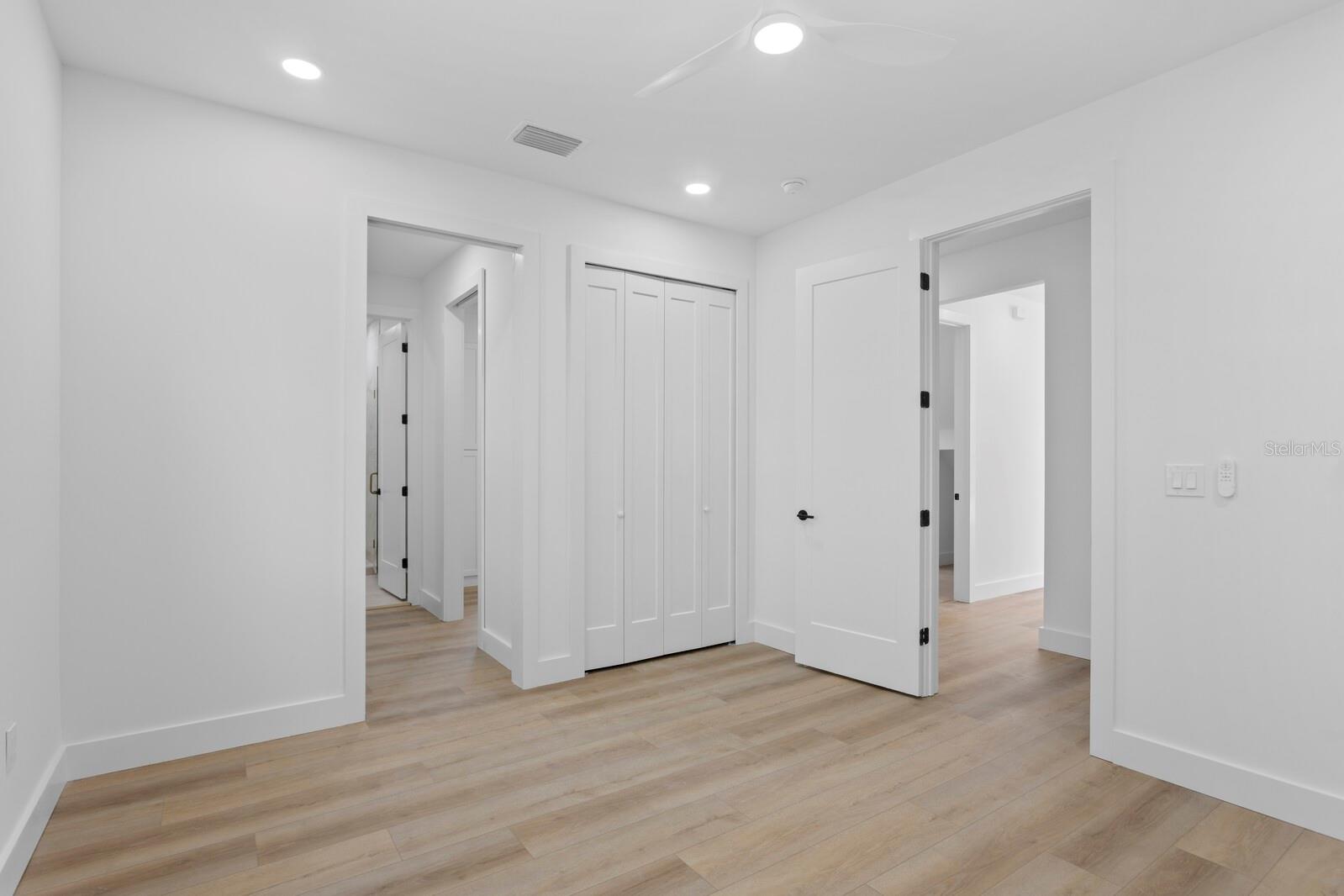 Listing photo id 42 for 2202 Newberger Road