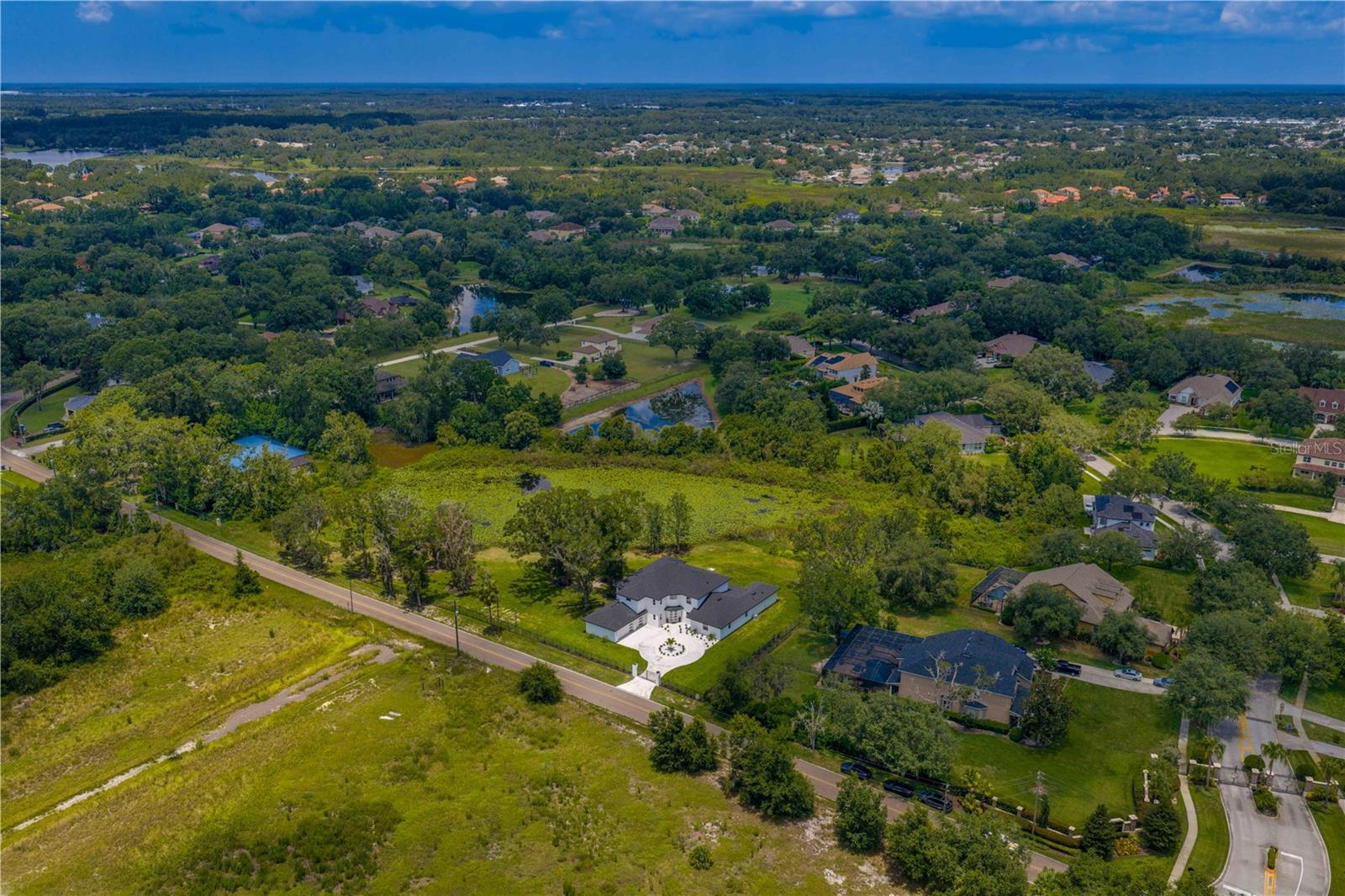 Listing photo id 45 for 2202 Newberger Road