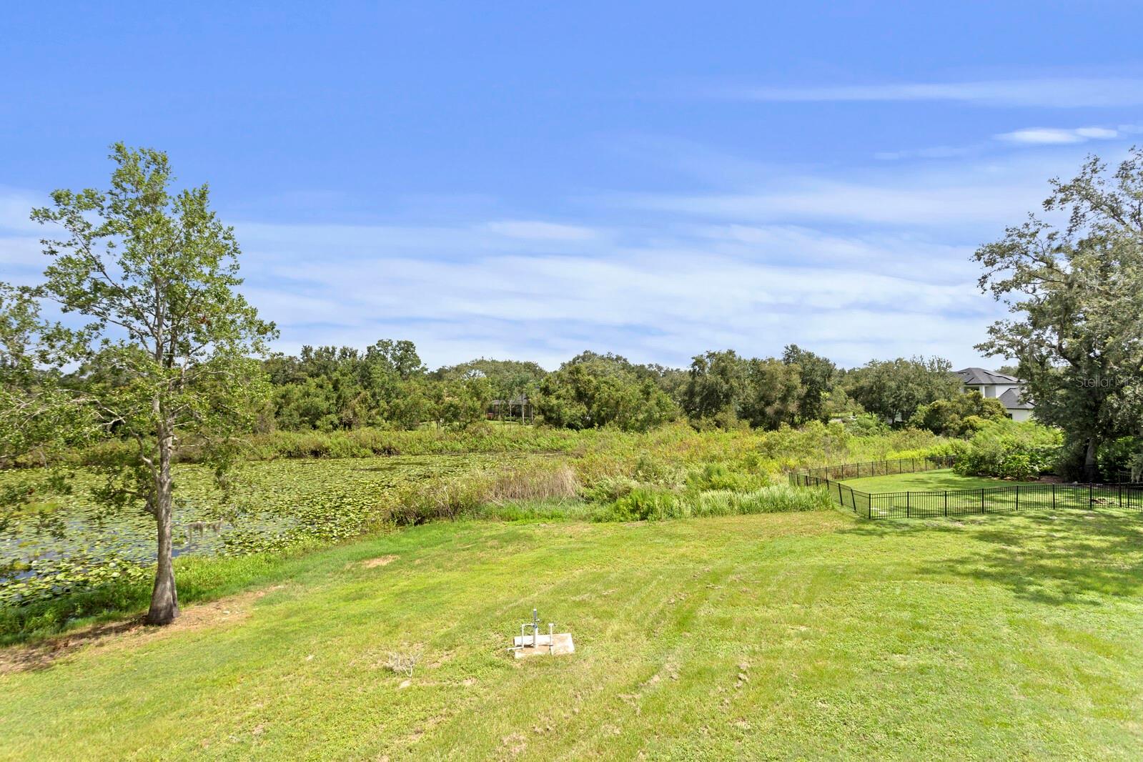 Listing photo id 5 for 2202 Newberger Road