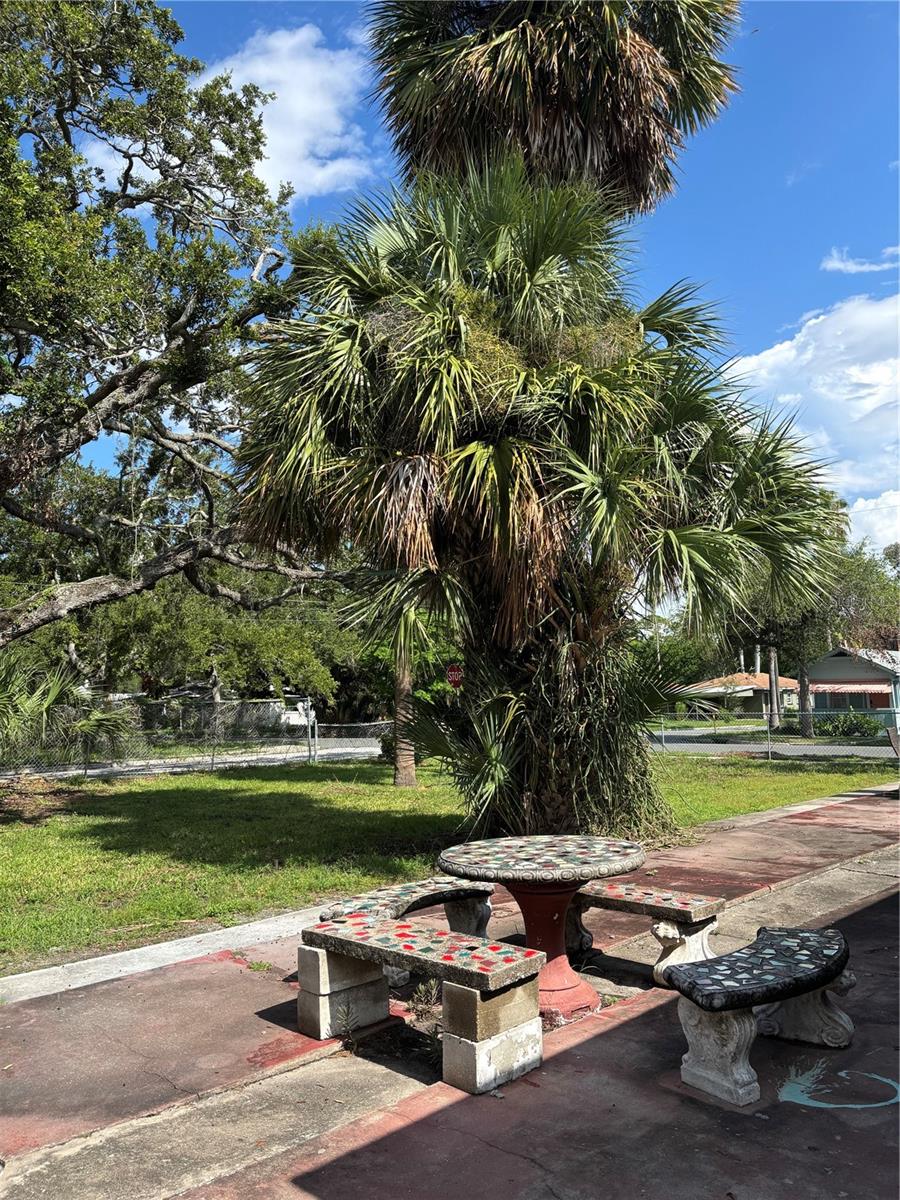 Image 21 of 21 For 422 15th Avenue S