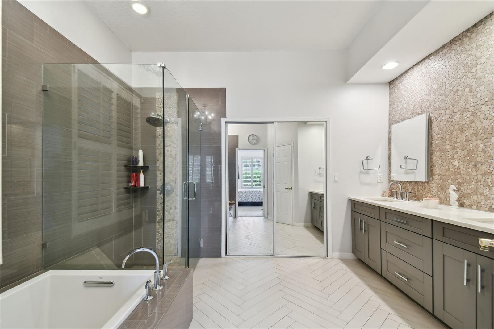 Image 2 of 45 For 10502 Castleford Way