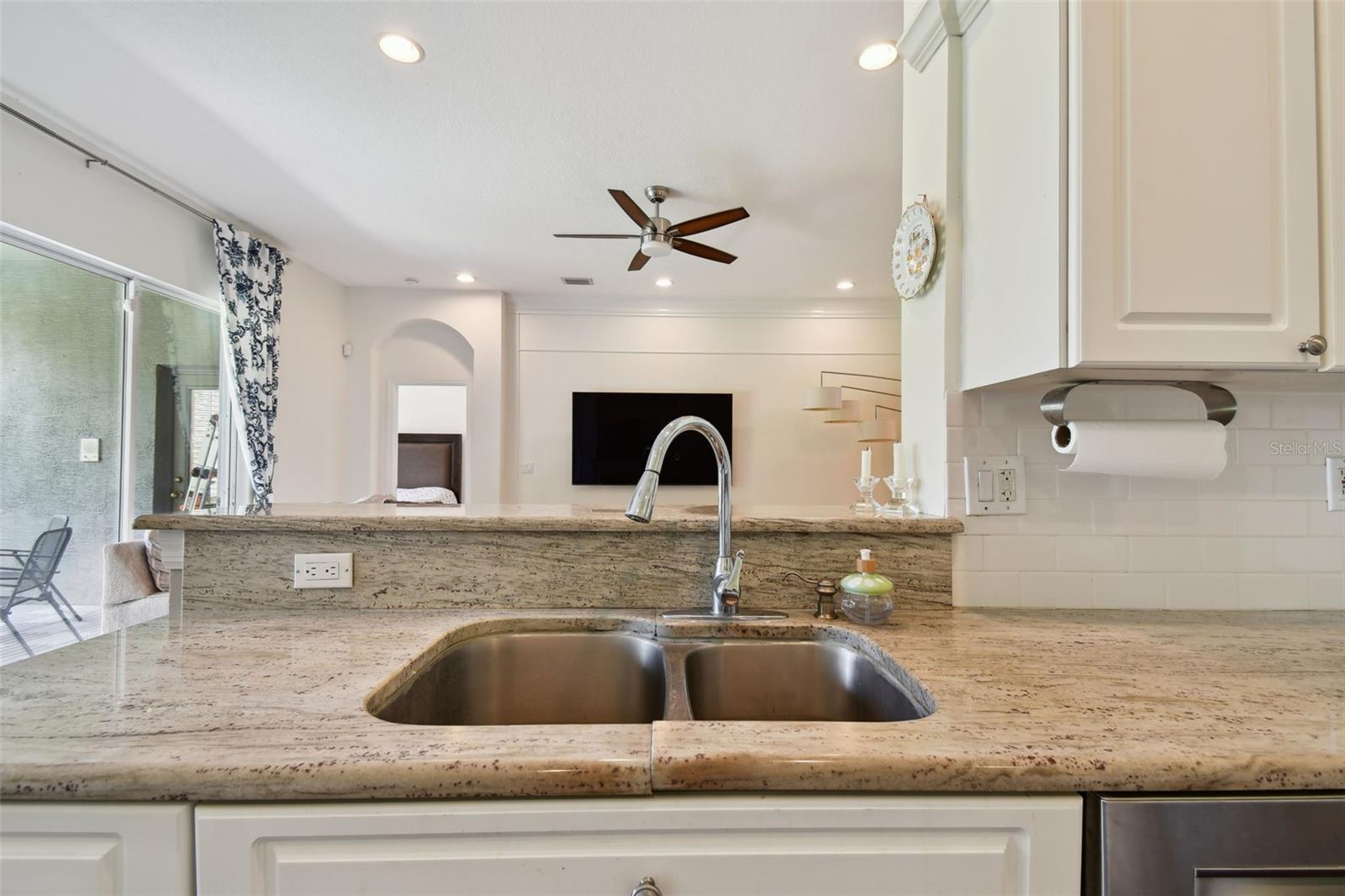 Image 20 of 45 For 10502 Castleford Way