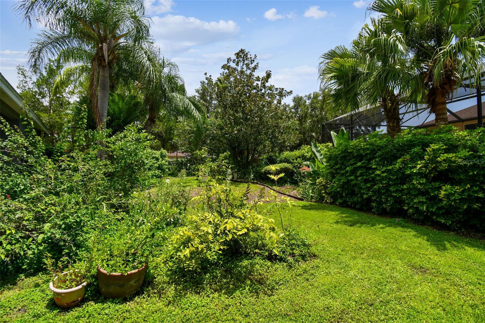 Image 35 of 45 For 10502 Castleford Way