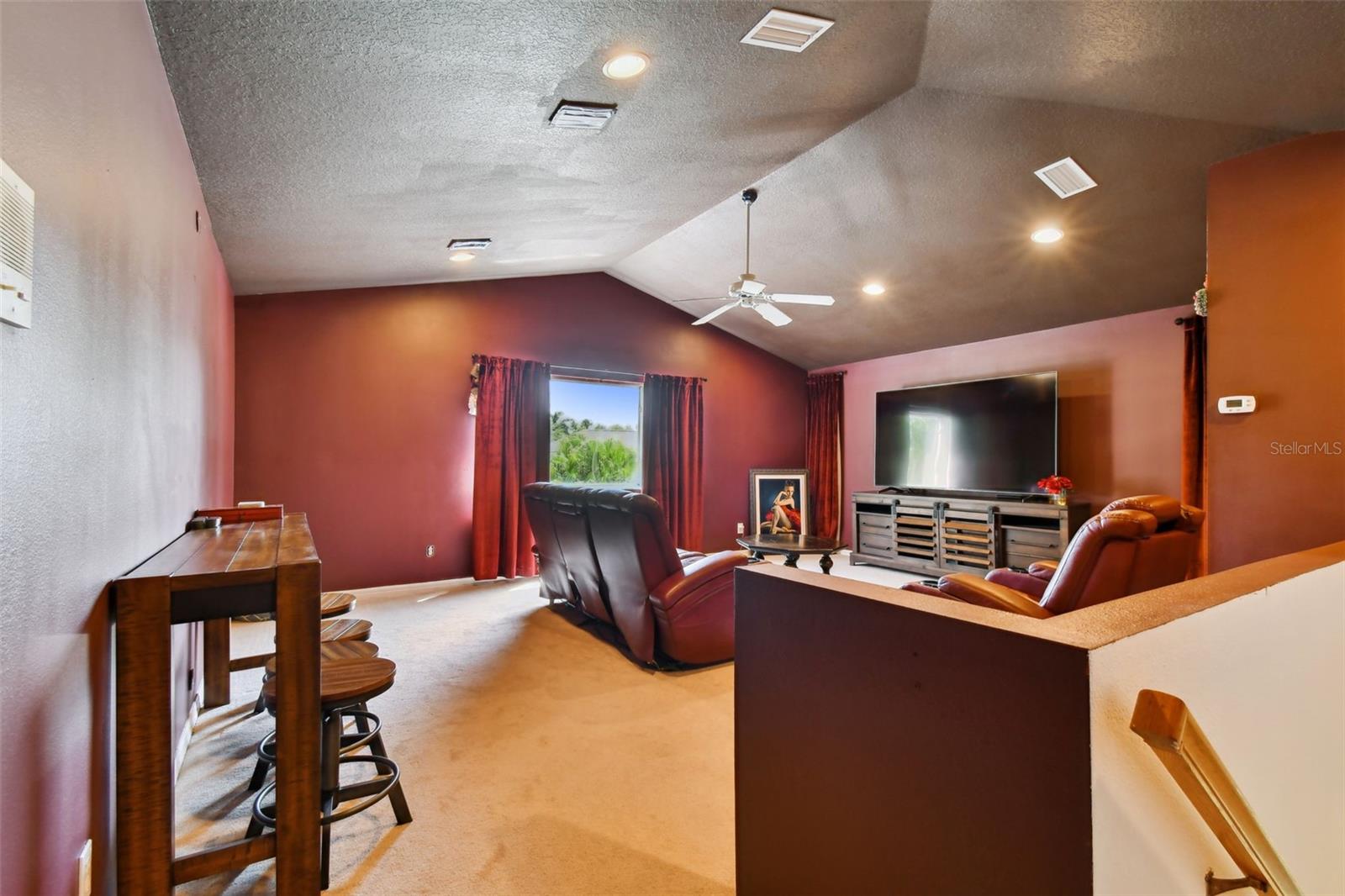 Image 40 of 45 For 10502 Castleford Way