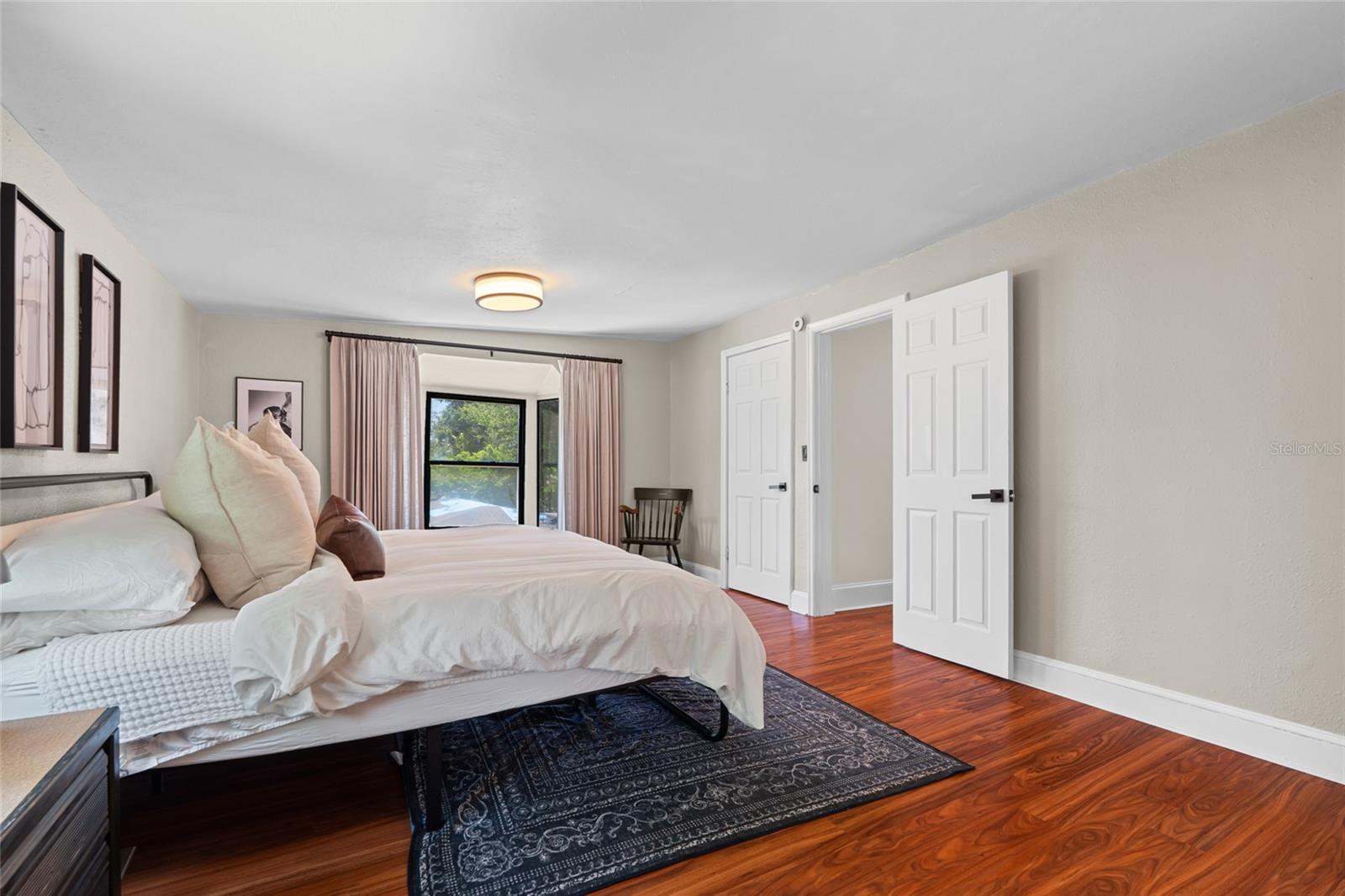 Image 28 of 43 For 1713 10th Avenue W