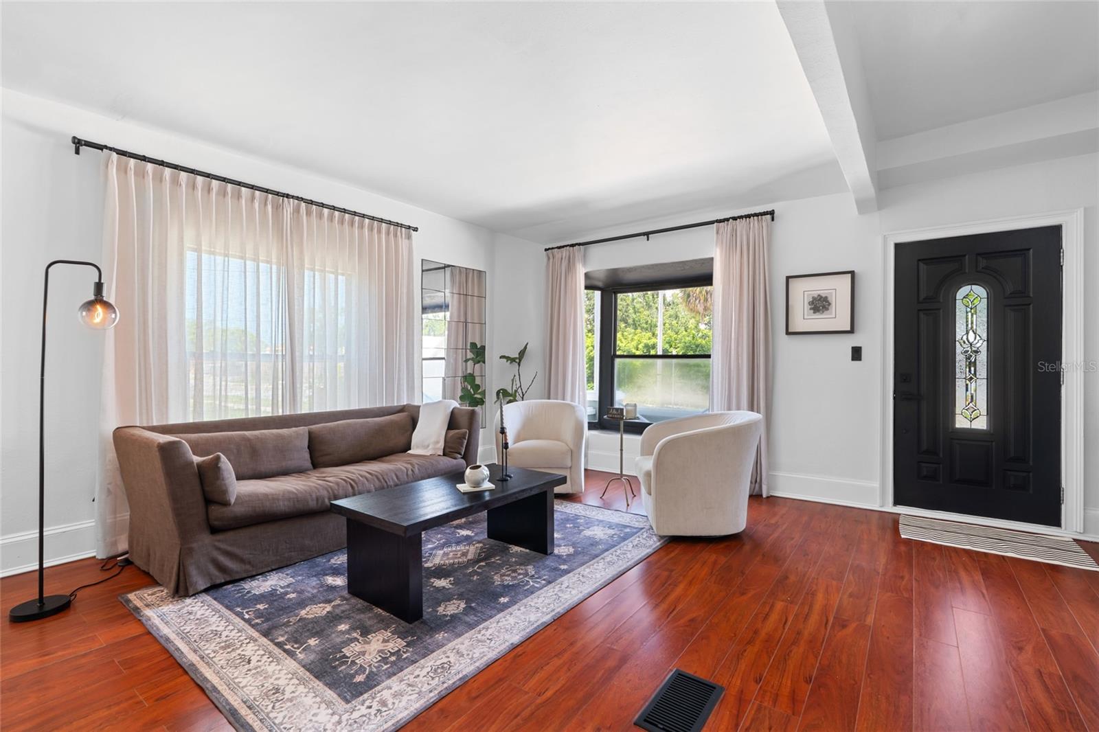 Image 3 of 43 For 1713 10th Avenue W