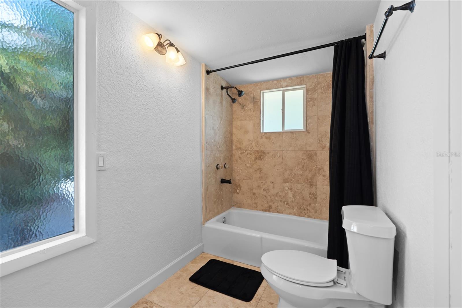 Image 32 of 43 For 1713 10th Avenue W