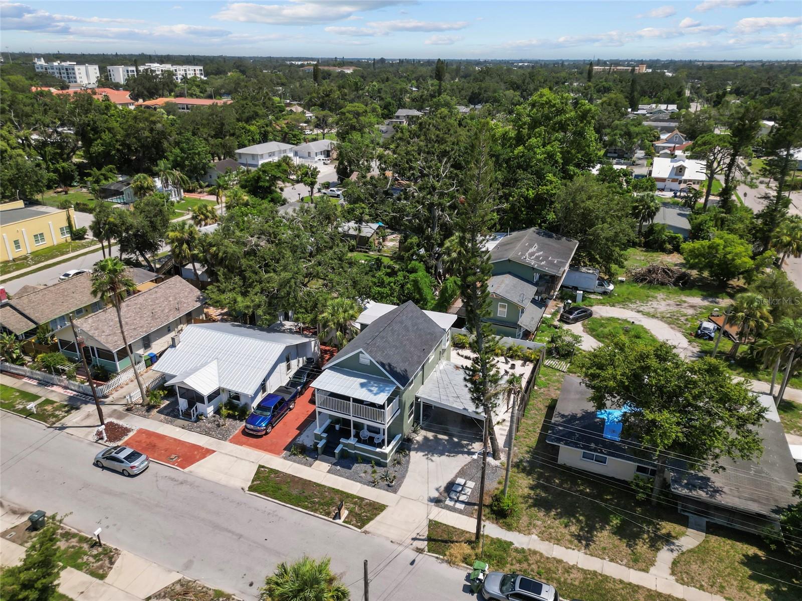 Image 42 of 43 For 1713 10th Avenue W