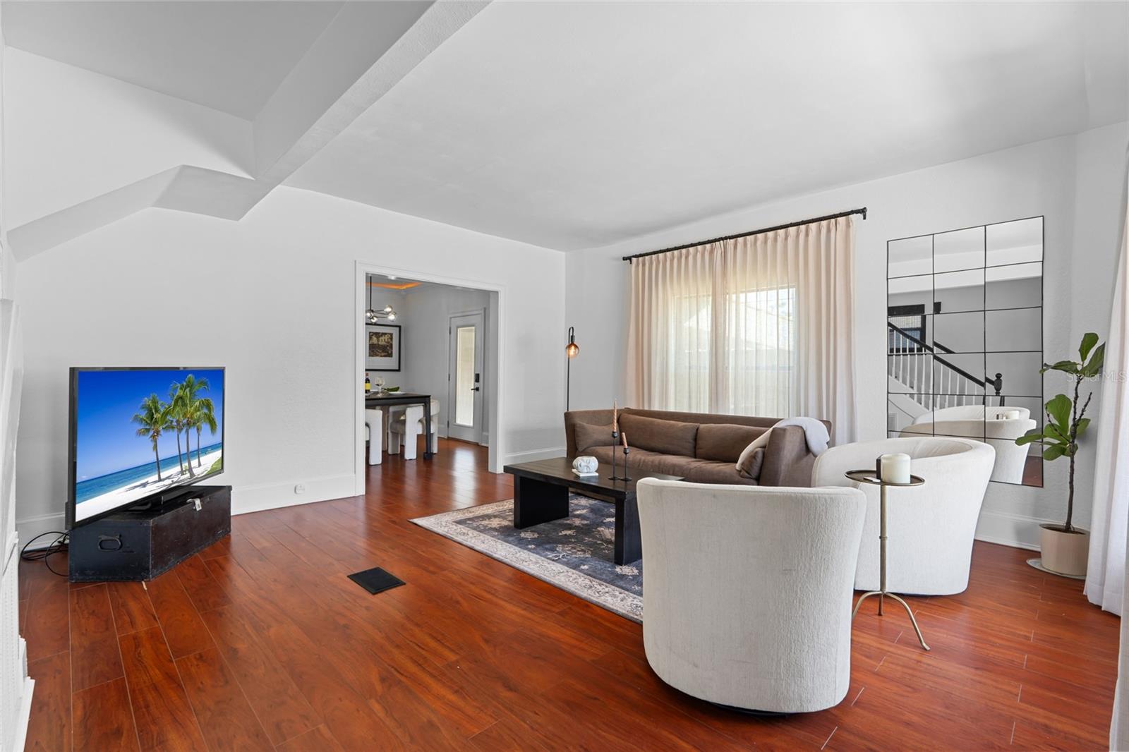 Image 5 of 43 For 1713 10th Avenue W