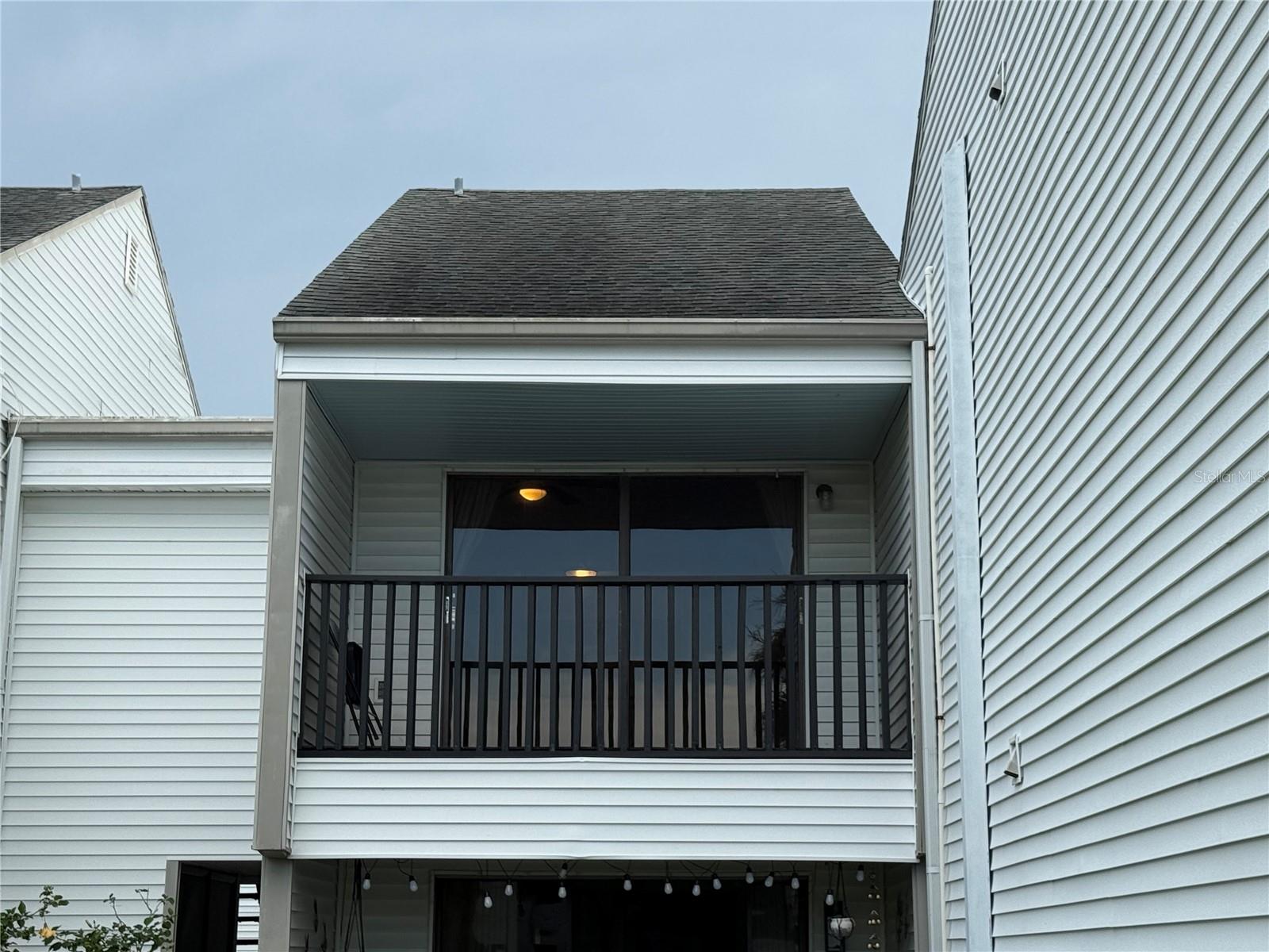 Listing photo id 13 for 647 Haven Place