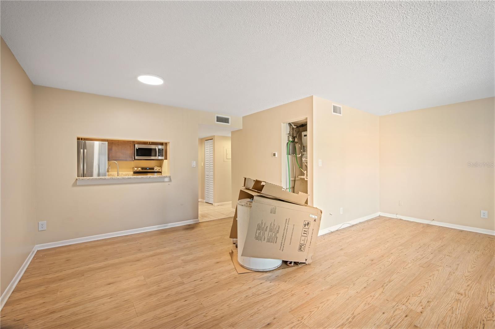 Image 13 of 20 For 2585 Countryside Boulevard 4208