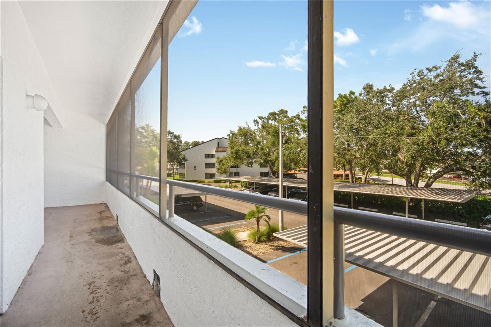 Image 19 of 20 For 2585 Countryside Boulevard 4208
