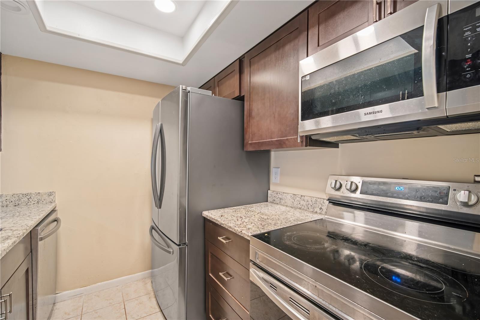 Image 4 of 20 For 2585 Countryside Boulevard 4208