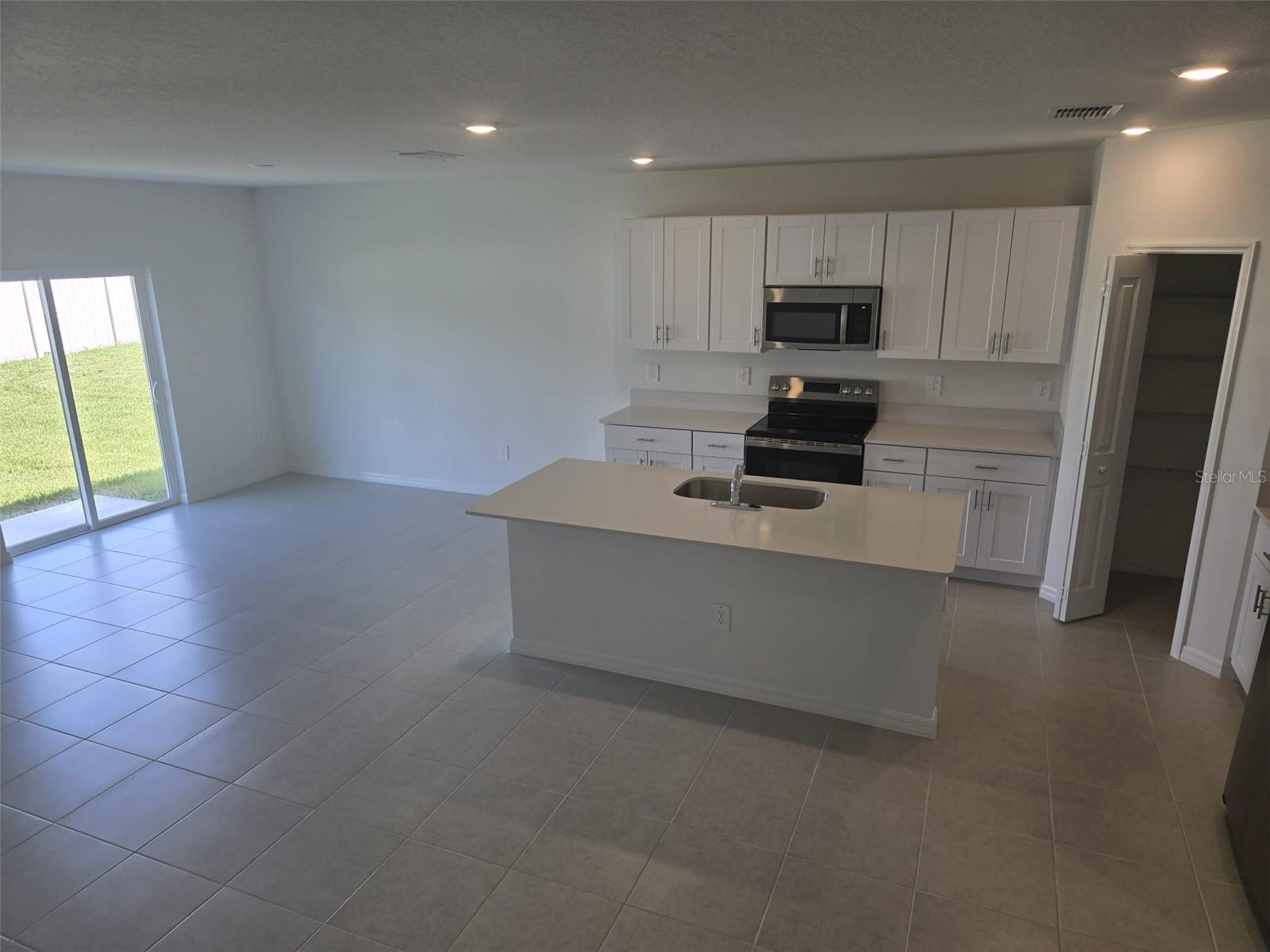 Image 6 of 51 For 11962 Brae Way
