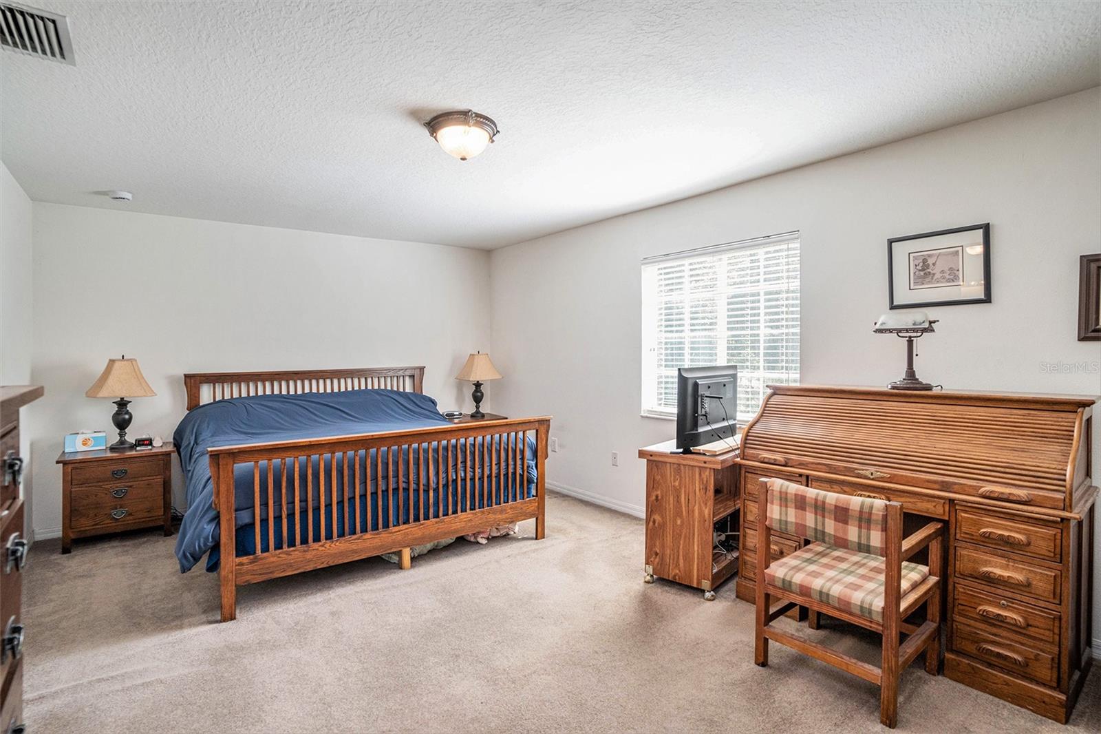 Image 16 of 42 For 2613 Queen Alberta Drive