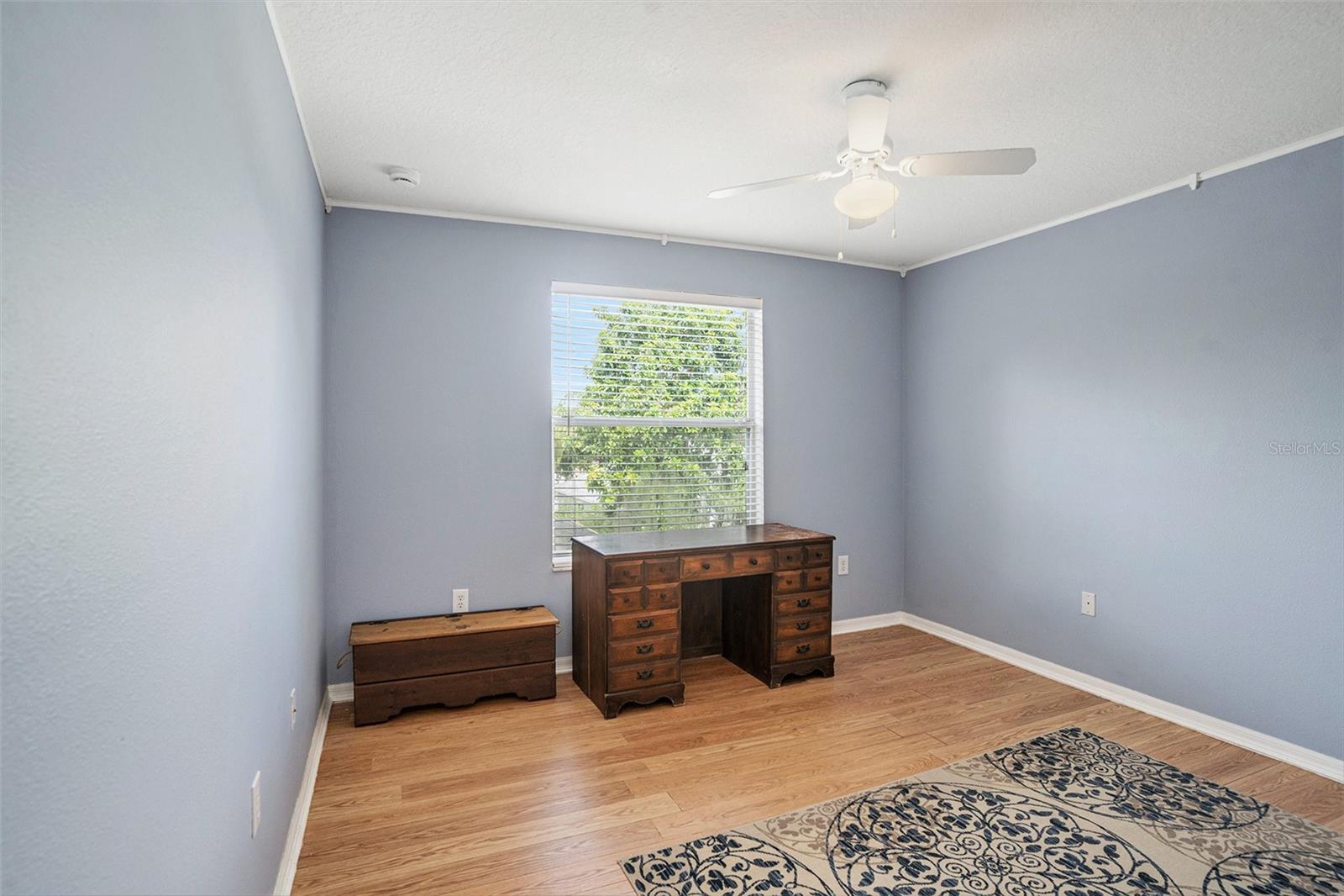 Image 21 of 42 For 2613 Queen Alberta Drive