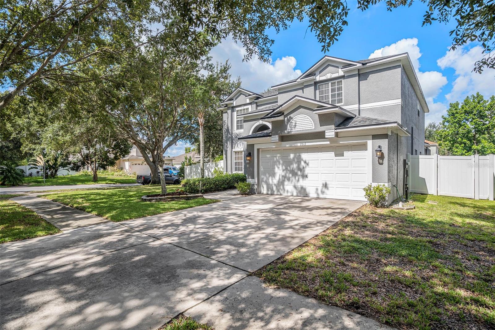 Image 33 of 42 For 2613 Queen Alberta Drive