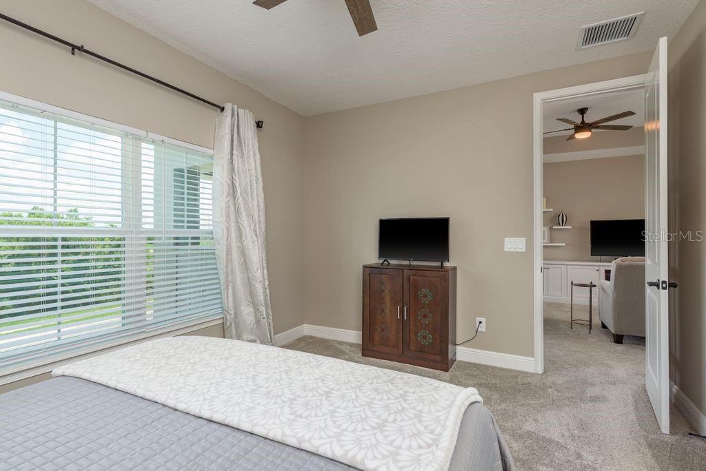 Image 39 of 62 For 3623 Lajuana Boulevard