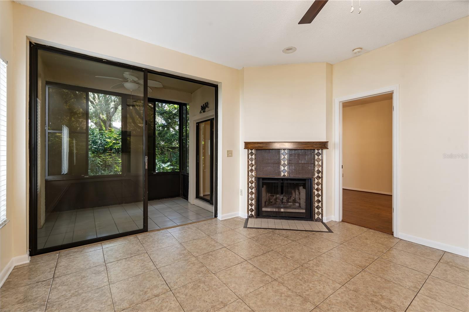 Image 14 of 22 For 611 Fairmont Avenue A