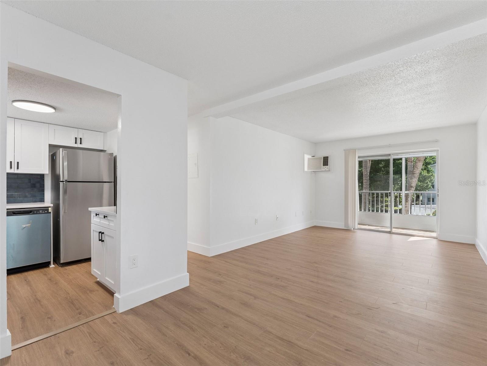 Image 3 of 18 For 2427 Flamingo Boulevard K27