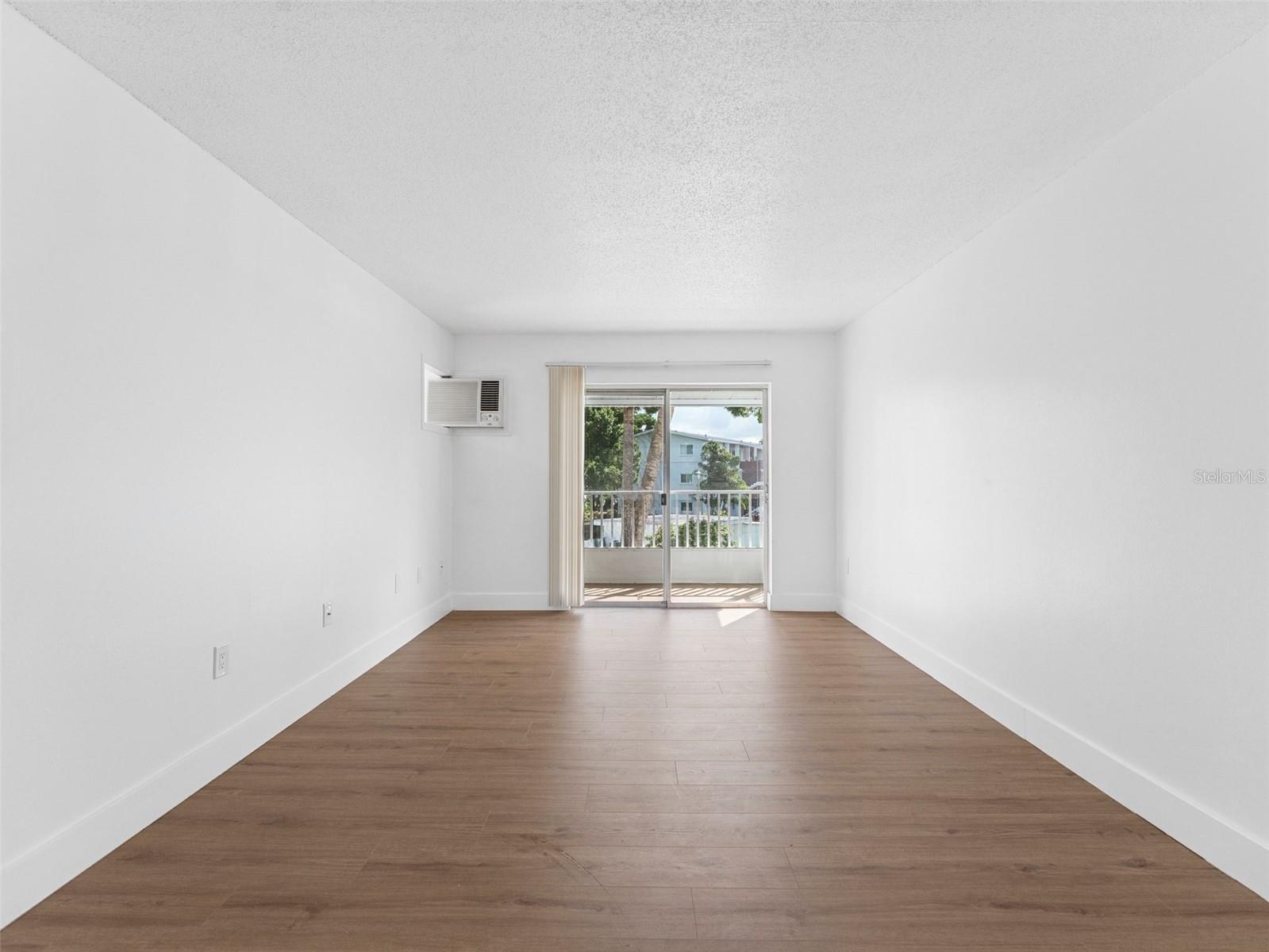 Image 4 of 18 For 2427 Flamingo Boulevard K27