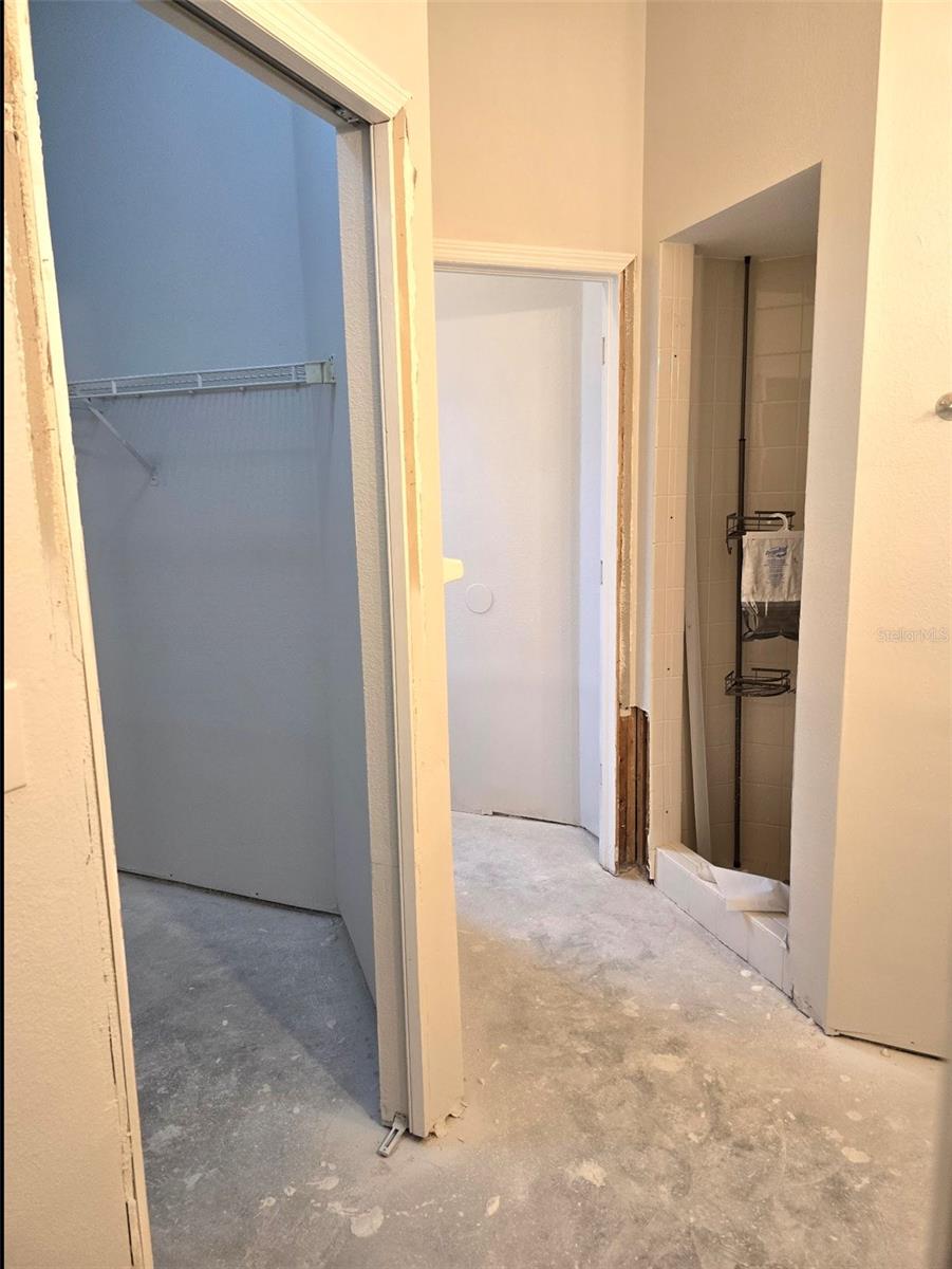 Image 22 of 33 For 8640 Hawbuck Street