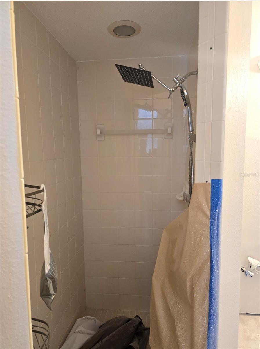 Image 24 of 33 For 8640 Hawbuck Street