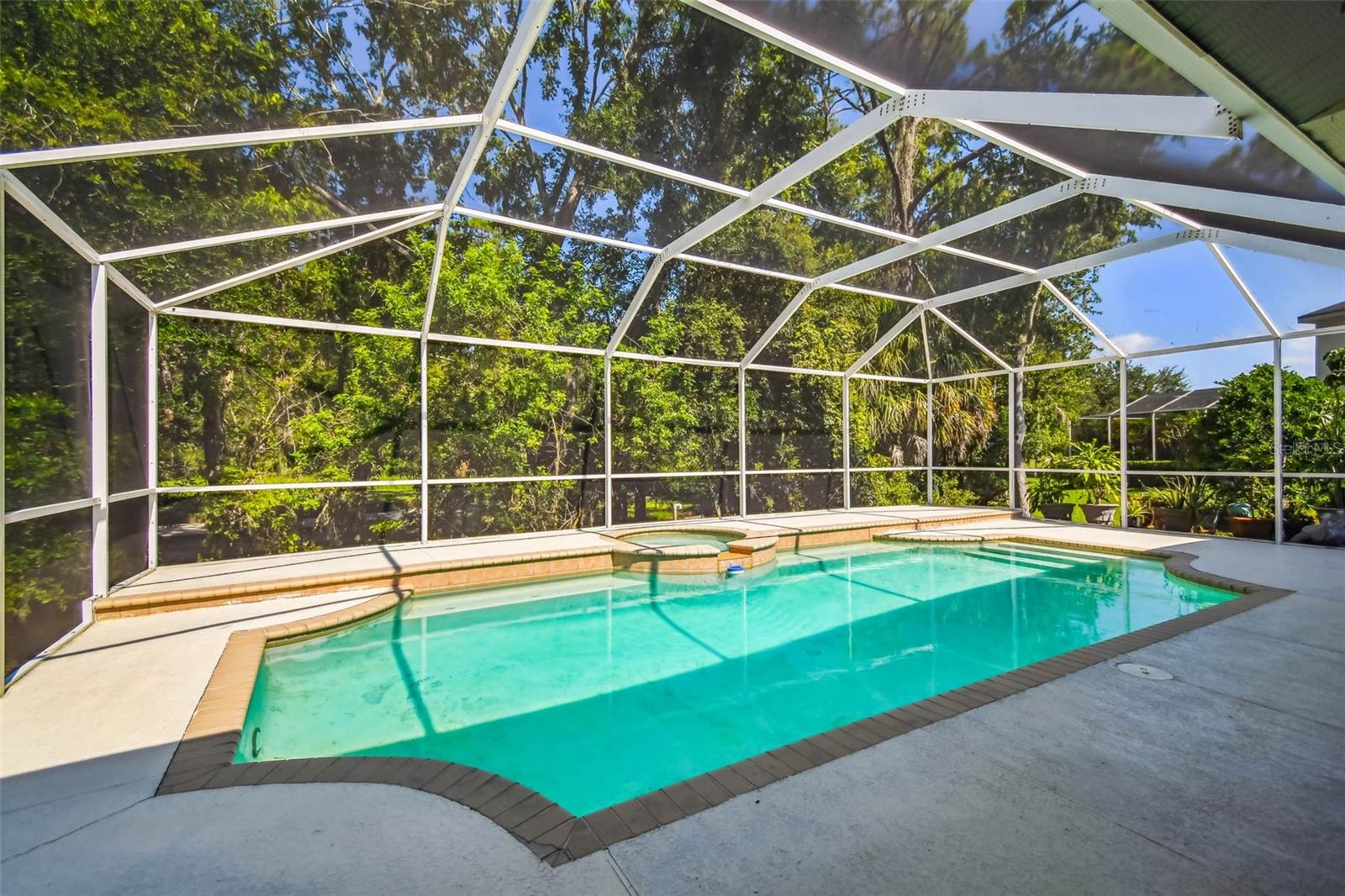 Image 37 of 54 For 10526 Greencrest Drive