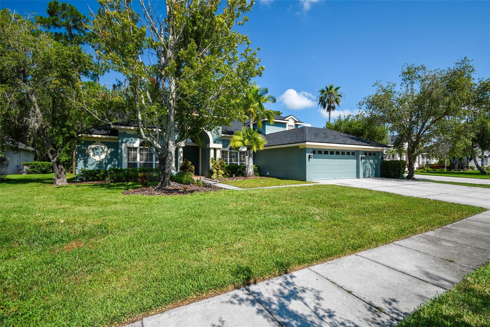 Image 4 of 54 For 10526 Greencrest Drive
