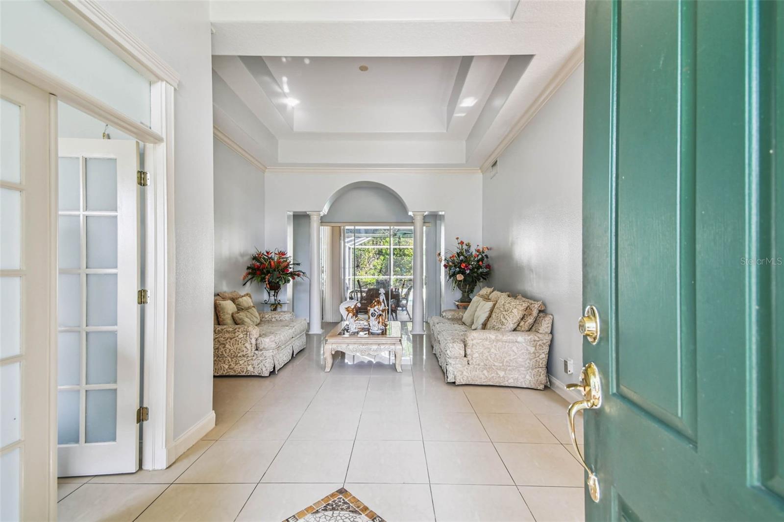 Image 5 of 54 For 10526 Greencrest Drive