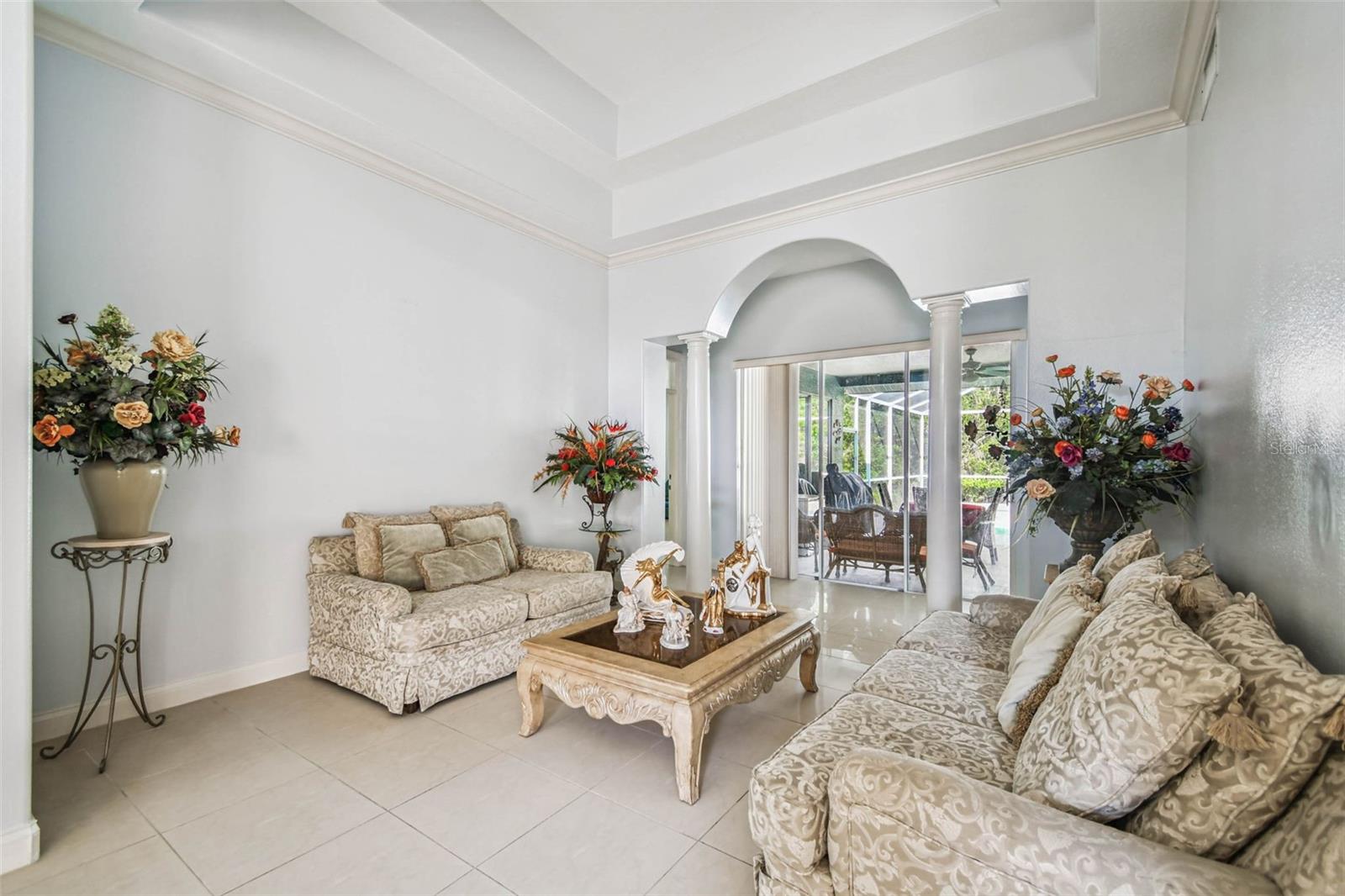 Image 7 of 54 For 10526 Greencrest Drive