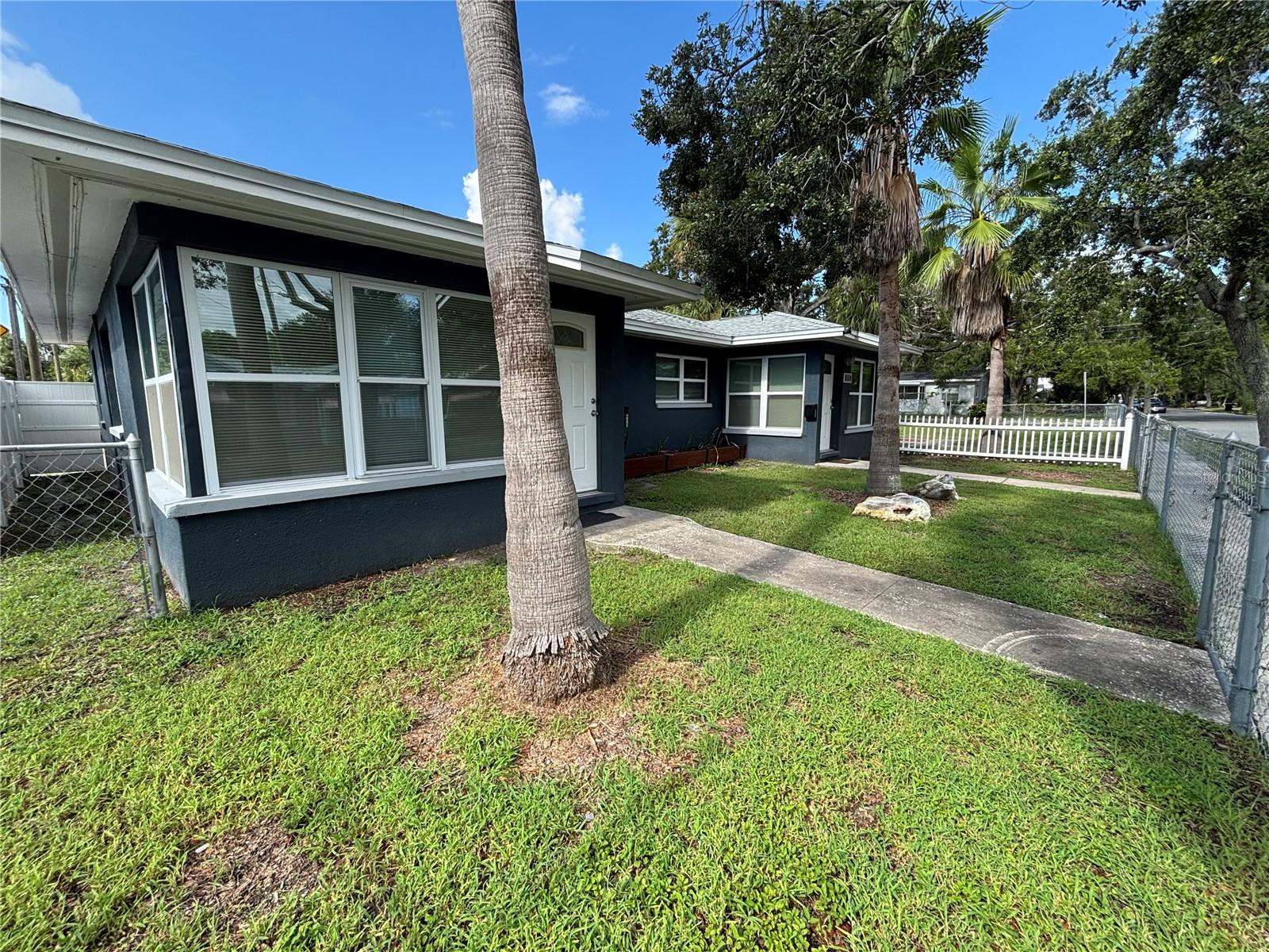 Image 4 of 20 For 420 15th Avenue S