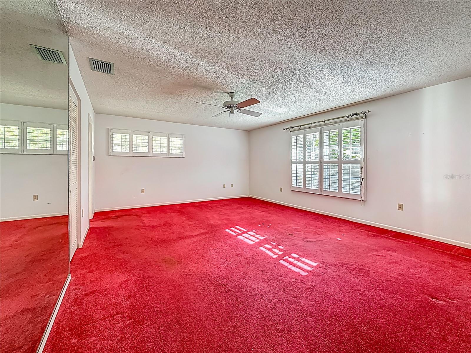 Image 12 of 67 For 950 College Hill Drive