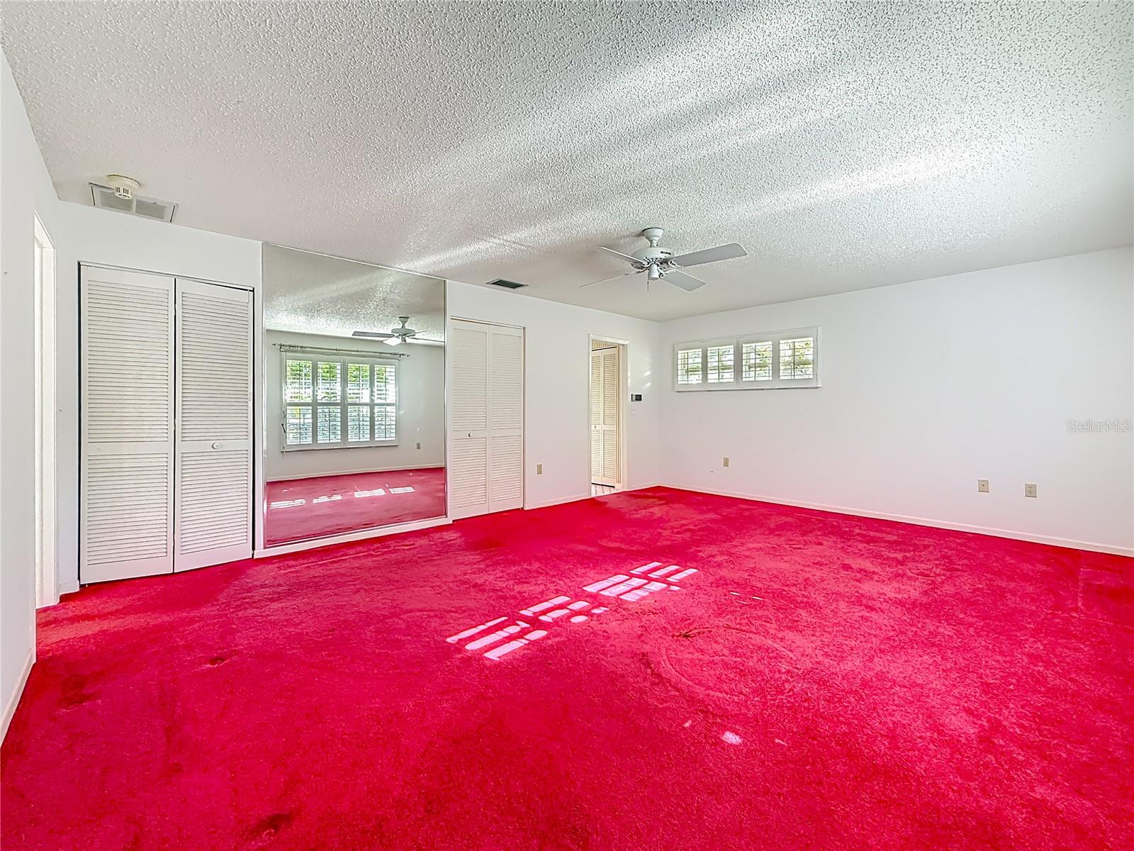 Image 16 of 67 For 950 College Hill Drive