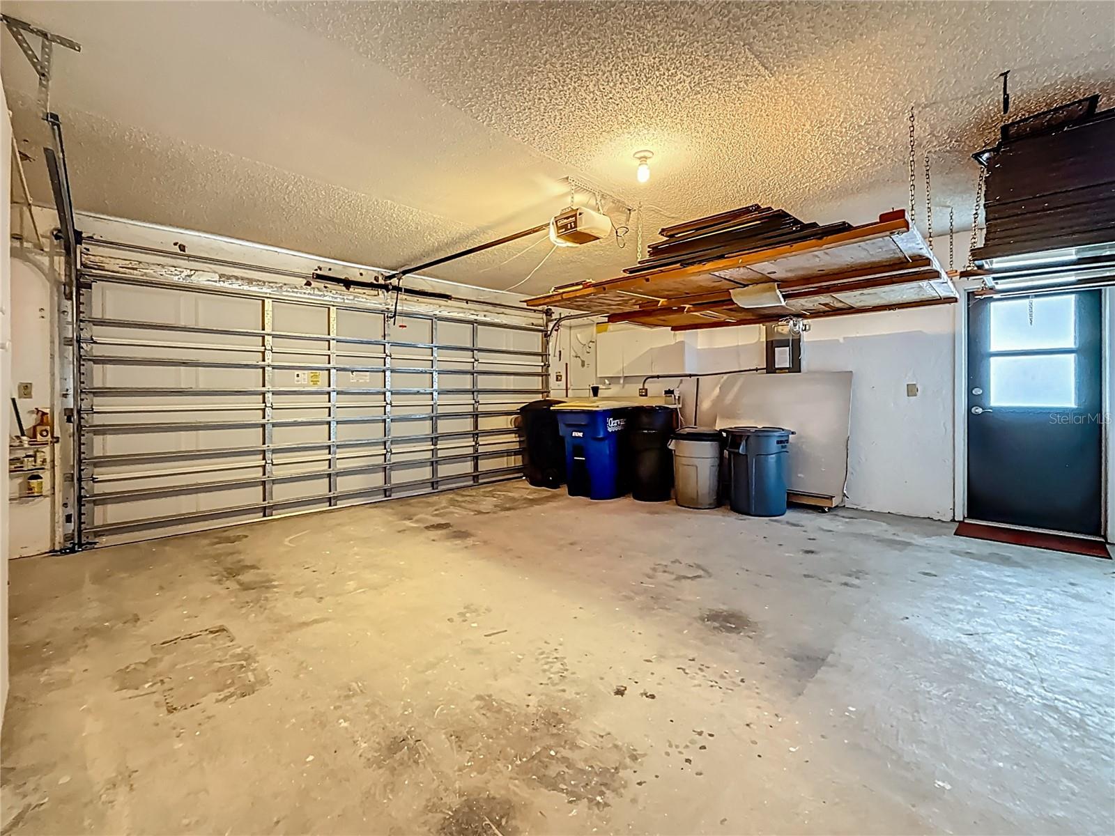 Image 45 of 67 For 950 College Hill Drive